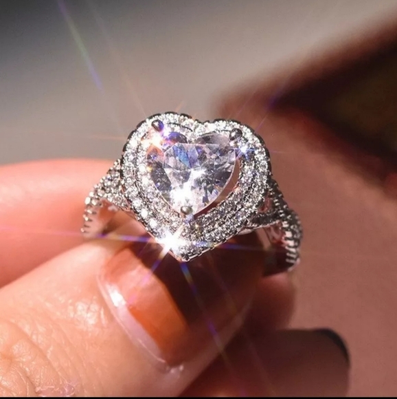 SILVER Heart Shaped CZ Stone Diamond Ring - Picture 5 of 7